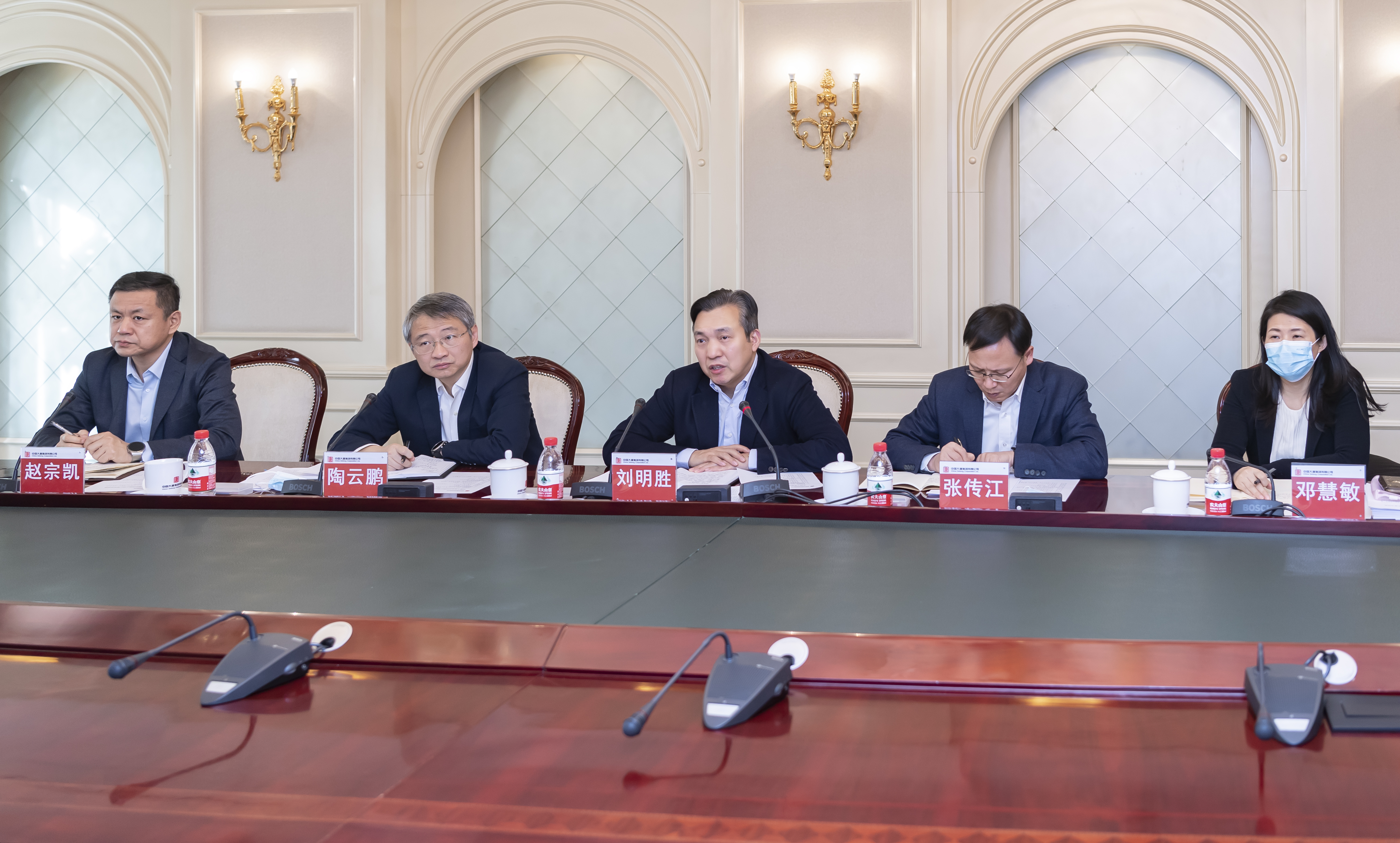 1669772349024077309.jpg 1.jpg