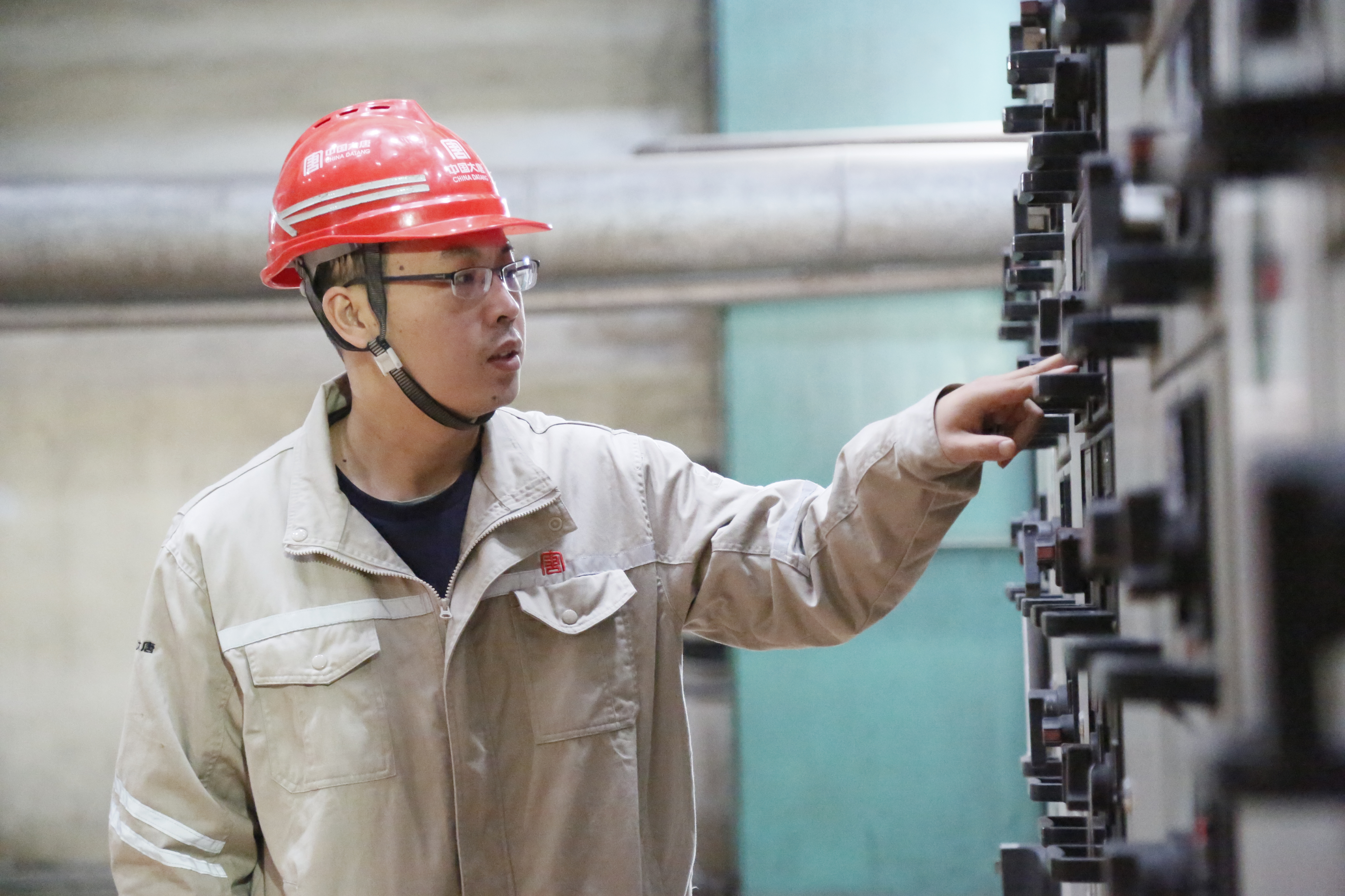 1684983799281045302.jpg 赵树勋工作照.jpg